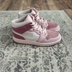 Nike Jordan 1 Digital Pink